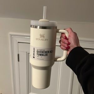 Stanley cup 40 oz brand new